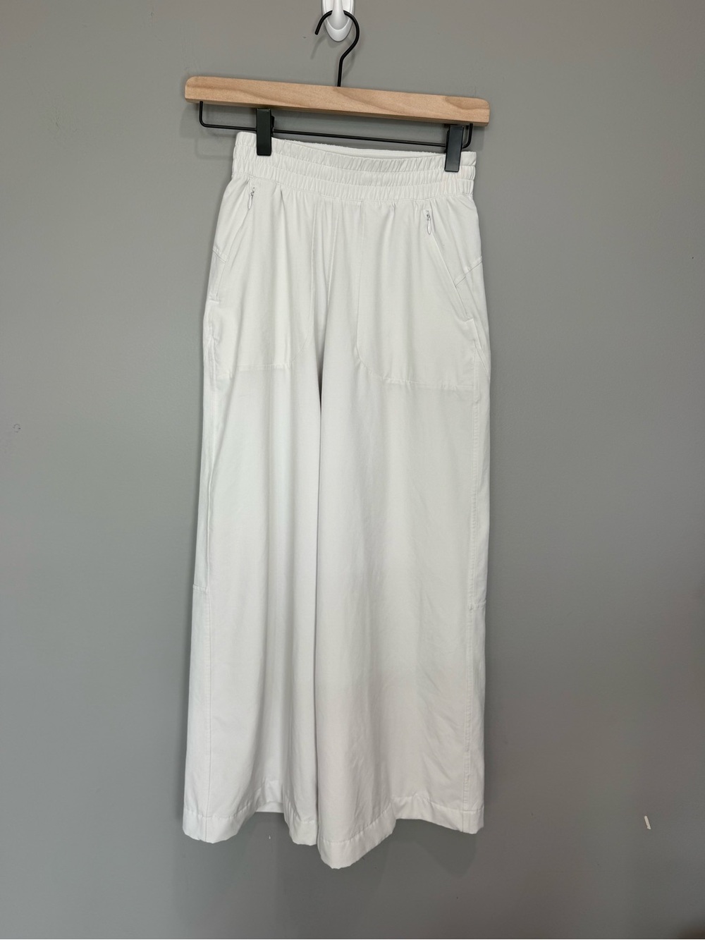 Lululemon Swift Wide-Leg Mid-Rise Pant Bone Size 0